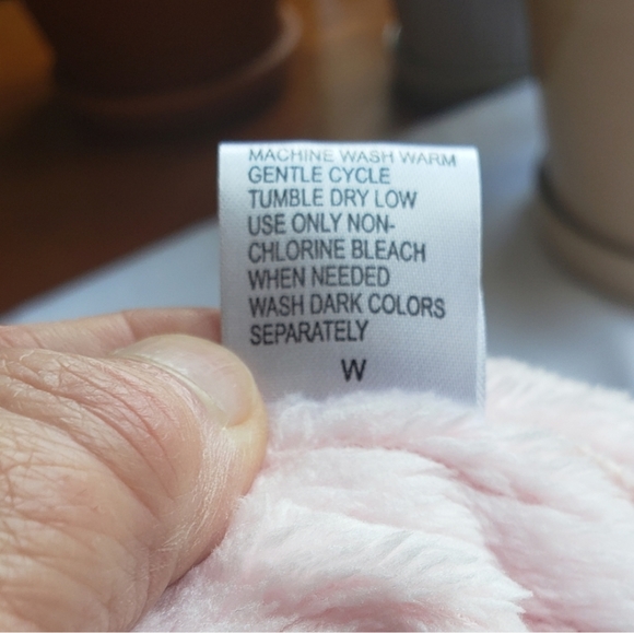 Miss Elaine Robe - Picture 6 of 11